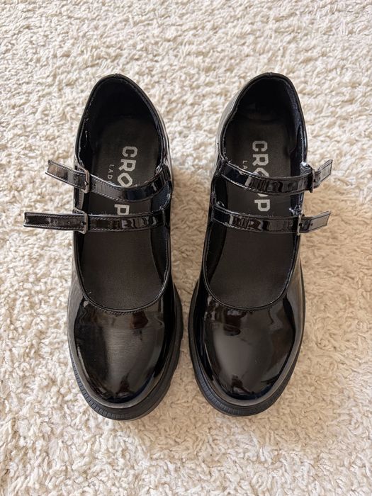 Mary Janes Cropp
