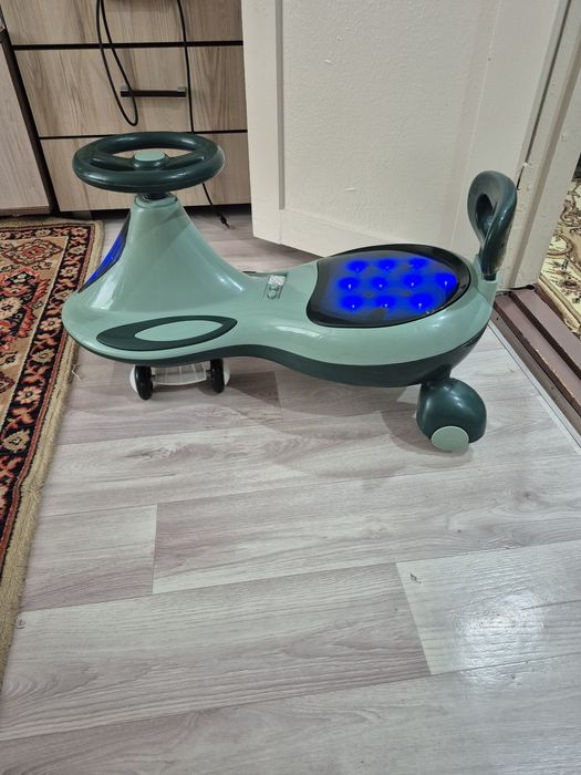 Каталка Bobdog 123556 бирюзовый, мультиколор