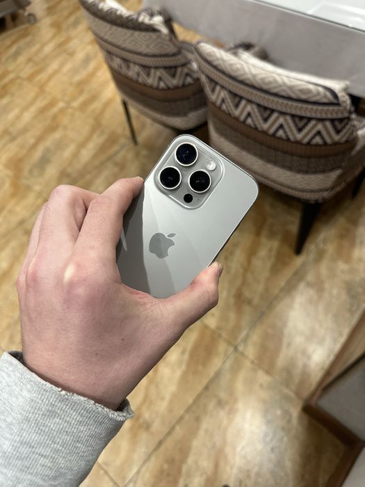 iPhone 16 pro 256gb