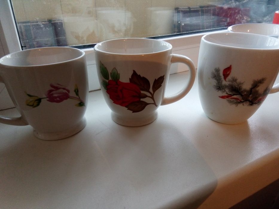 Посуда, кружки,  блюдца,