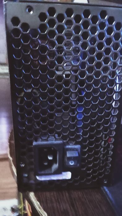 Блок питание Huntkey 700w