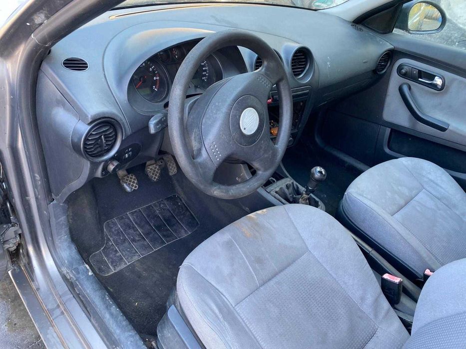 dezmembrez seat ibiza cod motor AZQ/bara fata ibiza/faruri ibiza/hayon