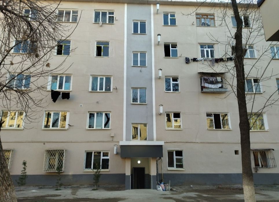 Bezmakler Arenda  40 let Metro 4 bekat yonida 1 xona