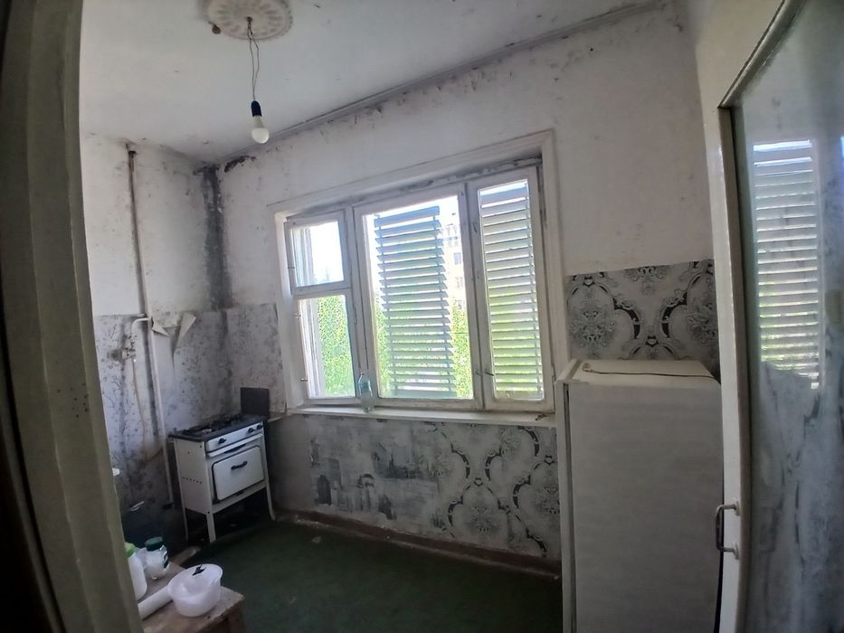 1 Xonali sharoyitlari bor