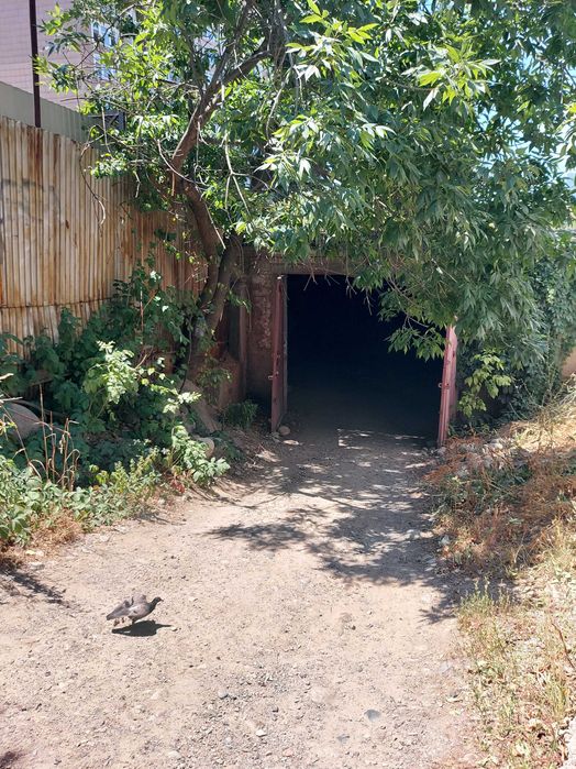 Продам гараж в мкр Самал-2