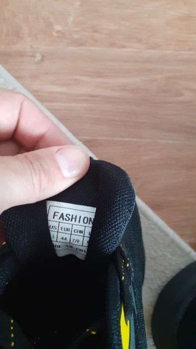 Кроссовоки 42   размер