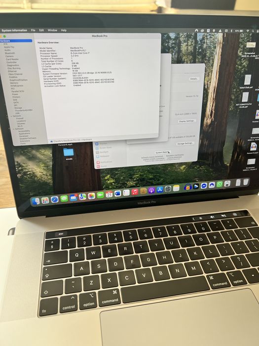 Macbook pro i7 placa video dedicata