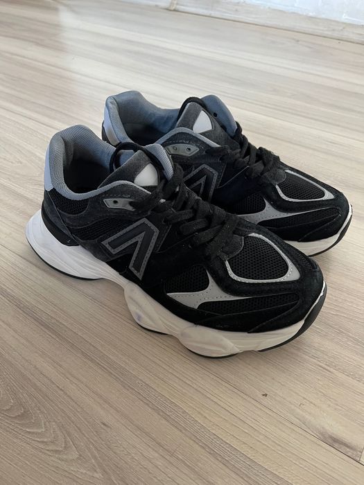 Обувки от Tendenz