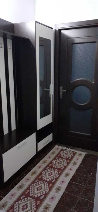 Vand apartament 2 camere - zona 2 Moldoveni