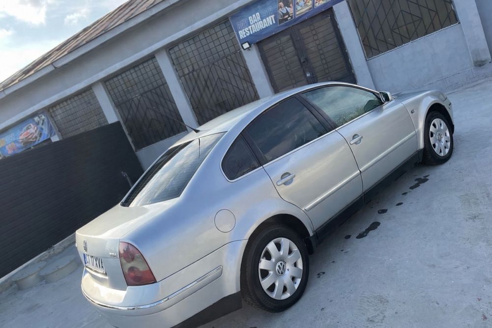 VOLKSWAGEN Passat 2003 — imagine 4