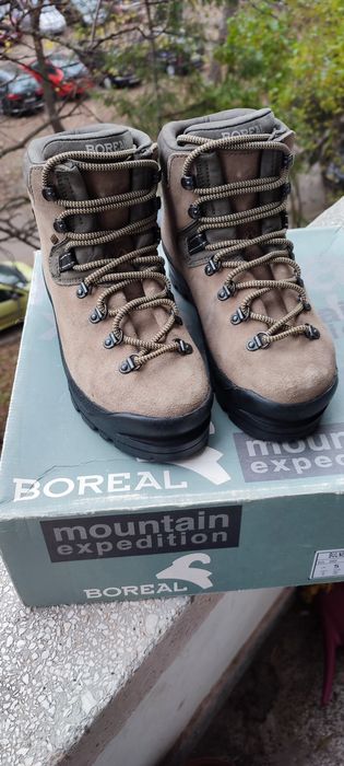 Туристически обувки Boreal 38 номер.