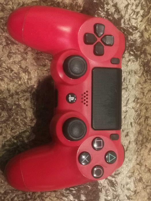 PS4 500gb с 2 игри