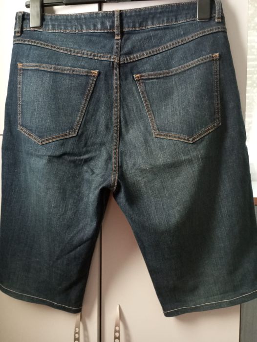 Blugi scurți de damă, mărimea 44