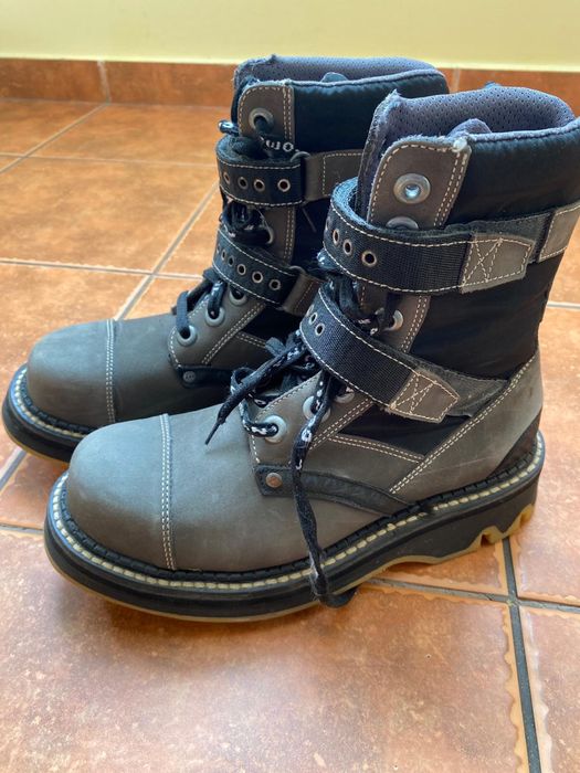 Vand bocanci marimea EU 41