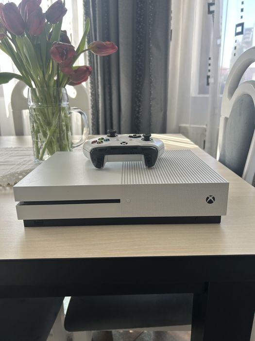 Vand xbox one s 10 jocuri