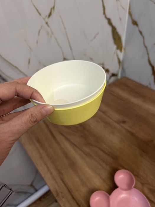 Продам детскую посуду