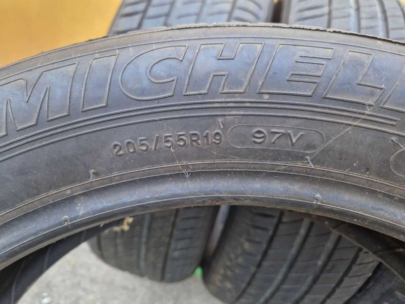 4 Michelin R19 205/55
летни гуми
DOT0120