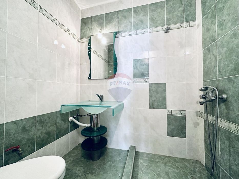 Продава се Тристаен апартамент в Варна, Бриз - 108 кв.м за 1843 €/кв.м - Снимка #9