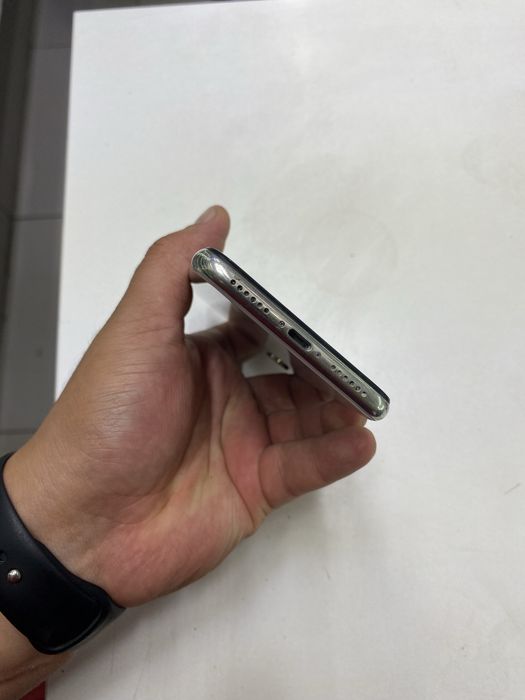 Iphone X (64GB) в идеальном состояний