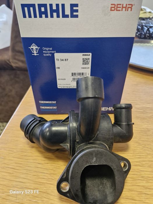 Термостат за Ауди А4 В8  2.0 дизел