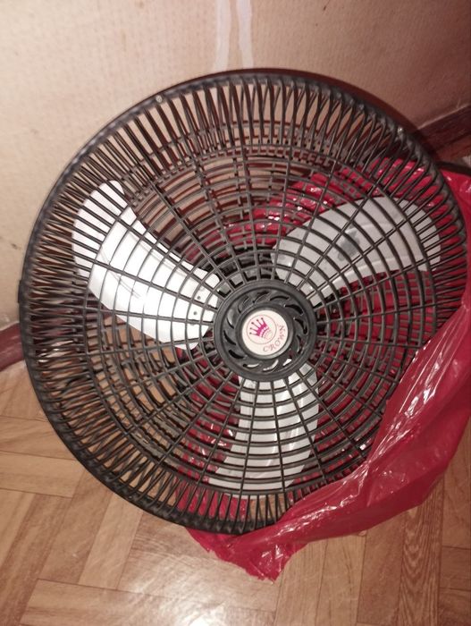 Настенный вентилятор