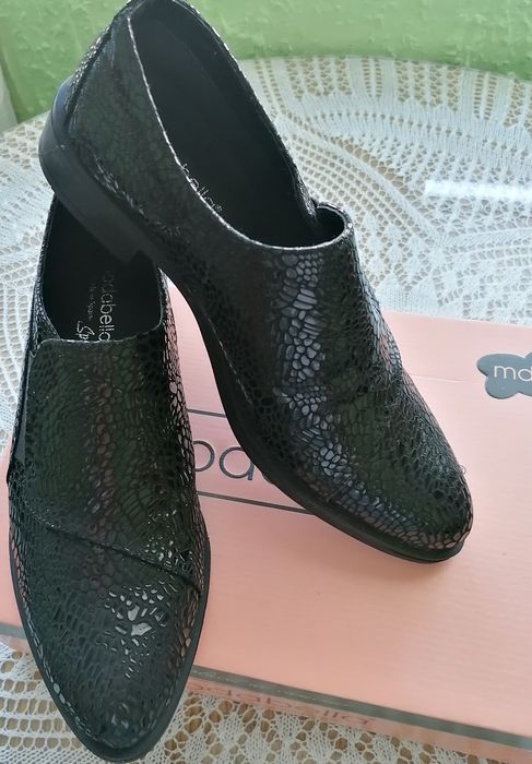 Дамски обувки от естествена кожа