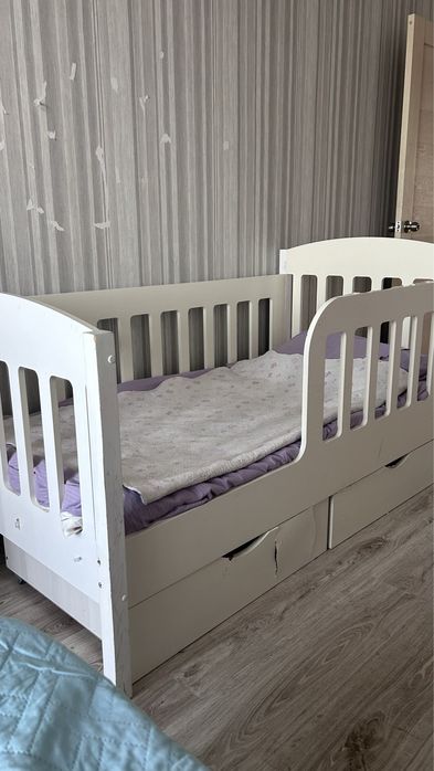 Продам кроватку недорого