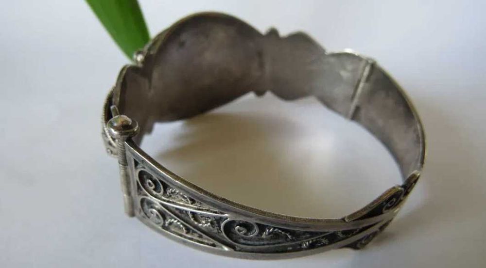 Veche bratara persana. manufactura in argint.