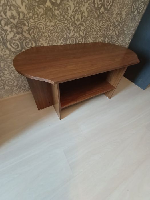 Журнальный стол б/у