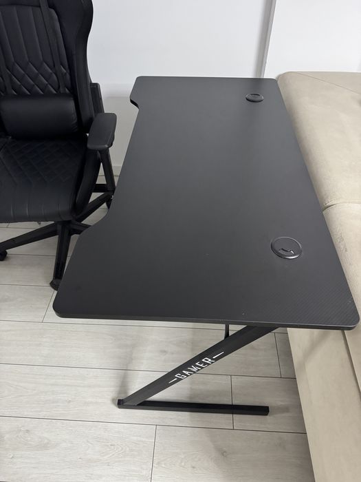 Birou + scaun gaming