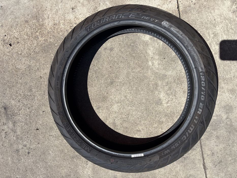Vand anvelope moto Metzler 120/70R17 si 160/60R17