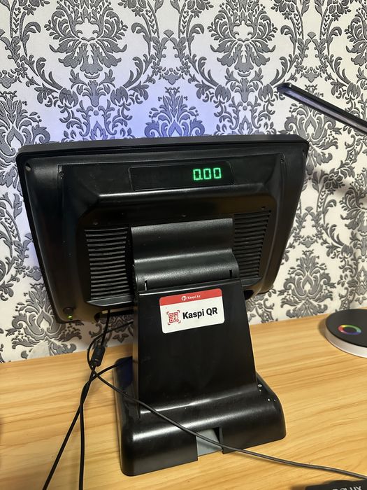 Сенсорный POS моноблок