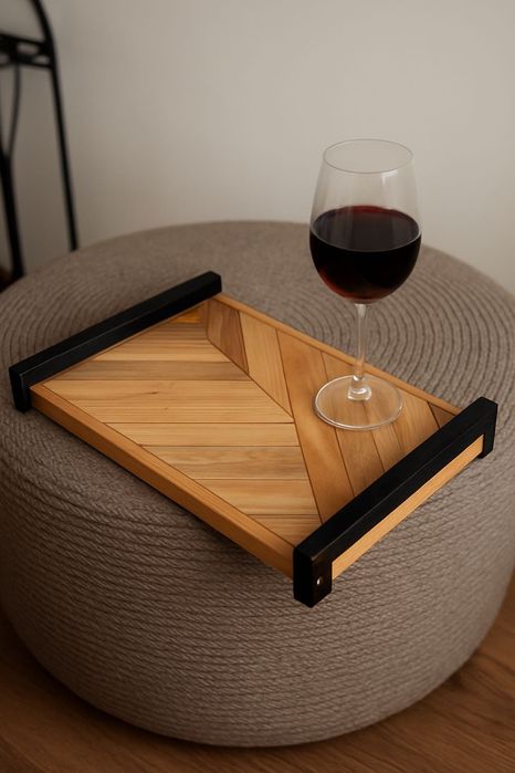 Поднос, който впечатлява – артистична ръчна изработка