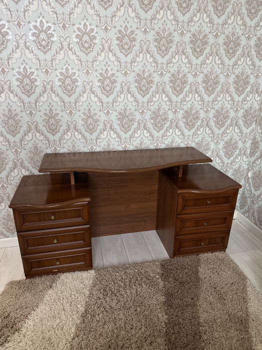 Спальний гарнитур