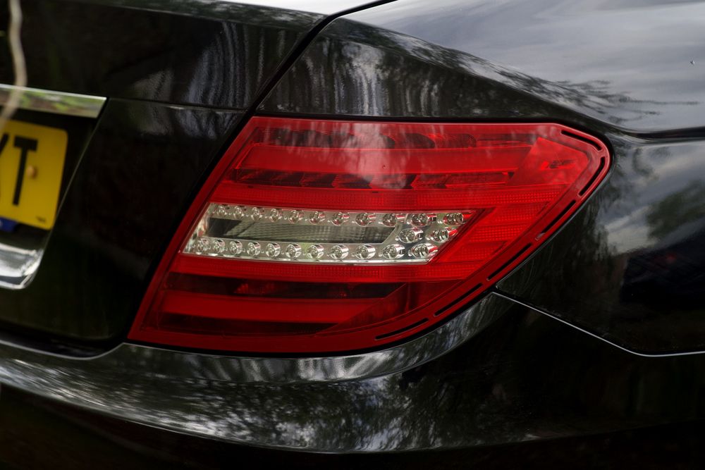 Stop stanga dreapta Mercedes C CLASS W204 FACELIFT LED bara spate cu senzori față ușă, macara geam volan scaun bancheta airbag plafon sam panou sigura