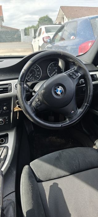 Vindem piese rezultate din dezmembrarea unui BMW seria 3 E90 NFL