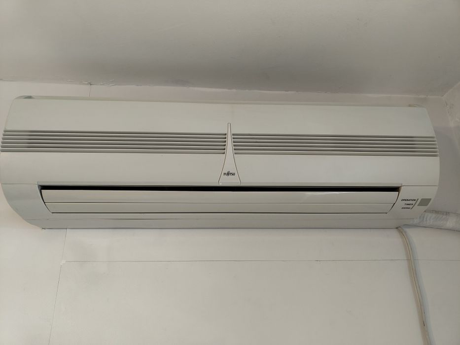 Климатик Fujitsu