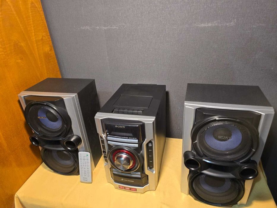 Музыкальный центр Sony 77