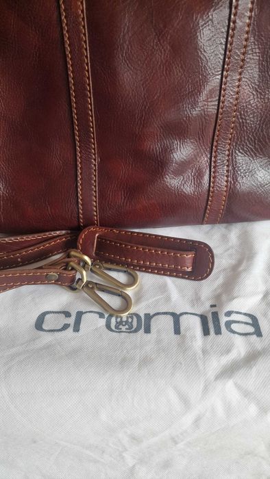 Servieta piele Cromia, noua