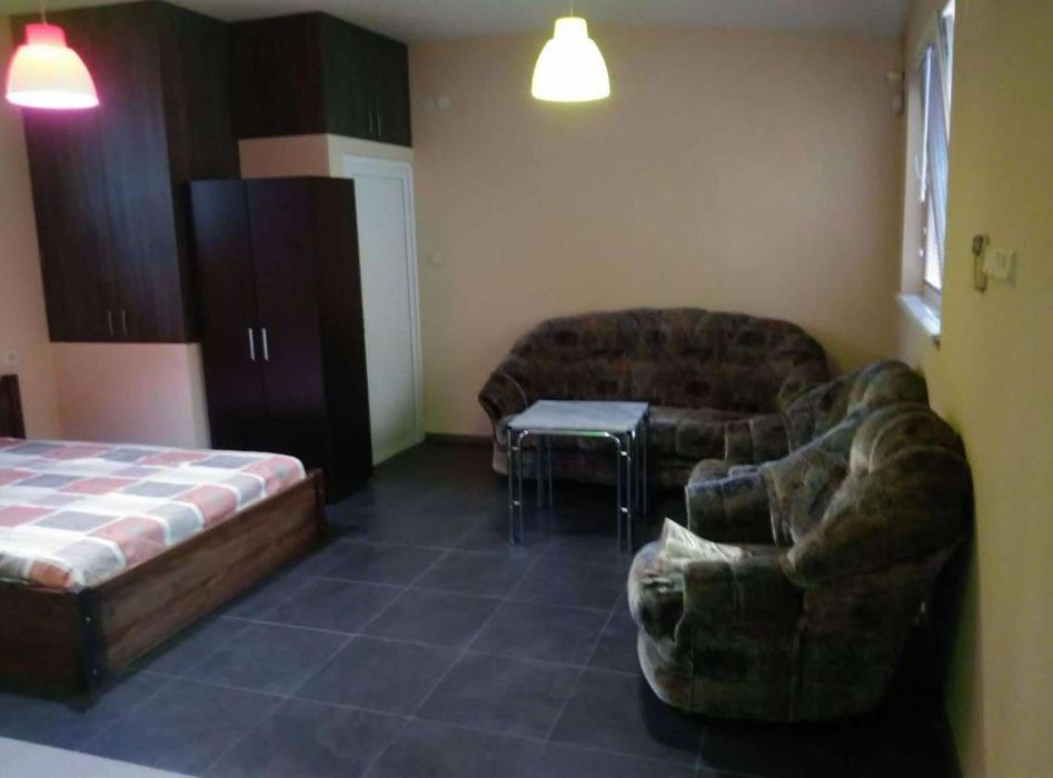 Дава се под наем Двустаен апартамент в Пловдив, Захарна фабрика - 60 кв.м за 300 € - Снимка #1