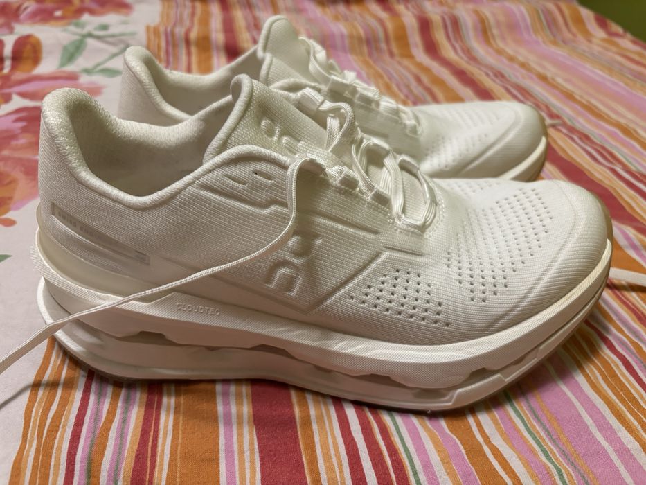 Маратонки on cloud 39 номер