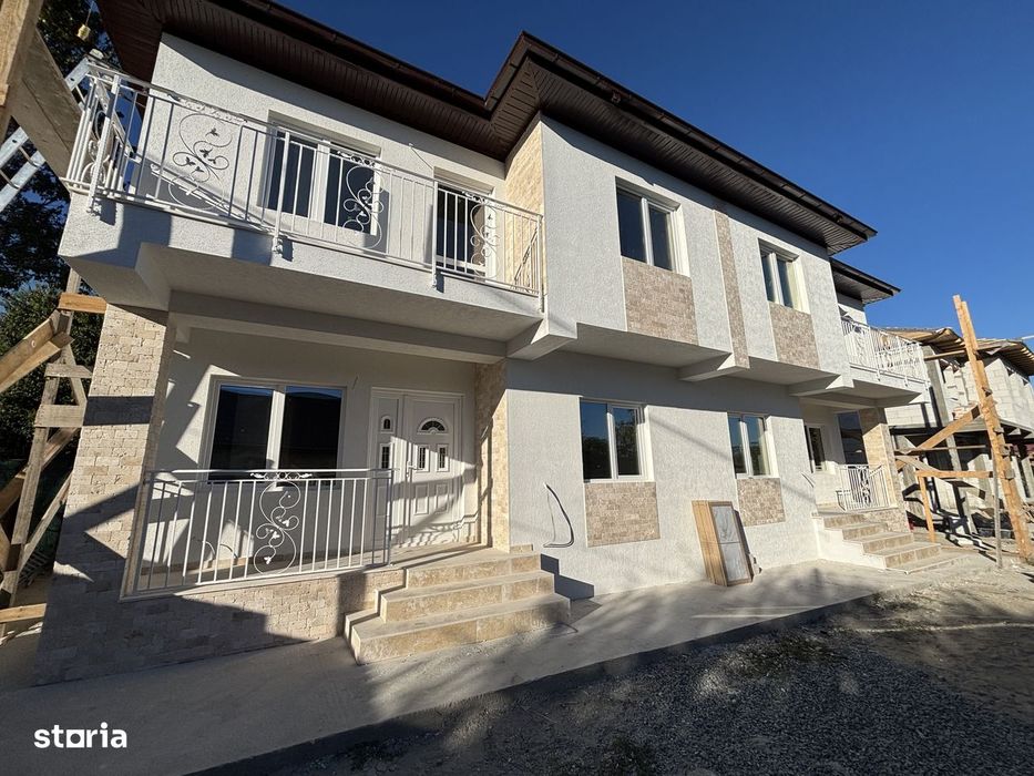 De vânzare casă P+1E tip duplex
