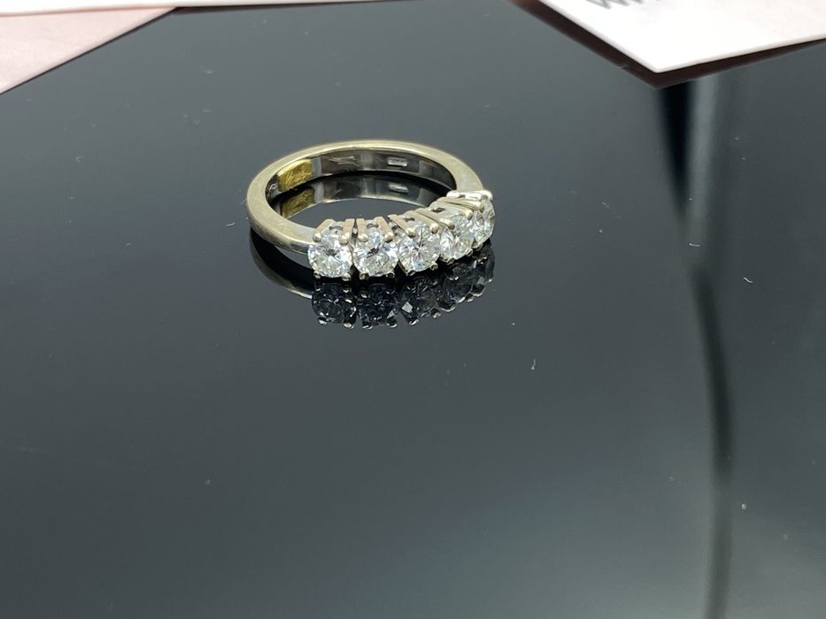 Amanet Next Generation/Inel din aur alb 18K cu diamante 1.CT