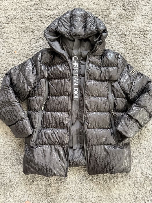 Geacă puffer tip Christian Dior gri lucioasă model premium mărimea
