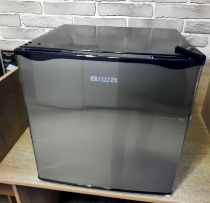 Мини холодильники от японского бренда AIWA,для офисов