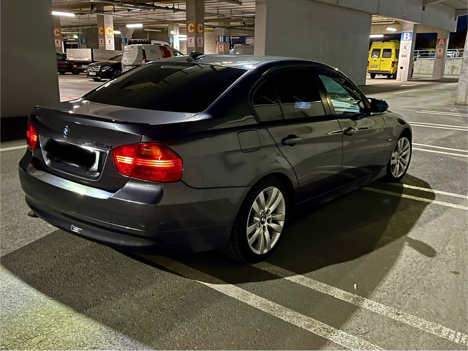 Bmw E90 320d automat