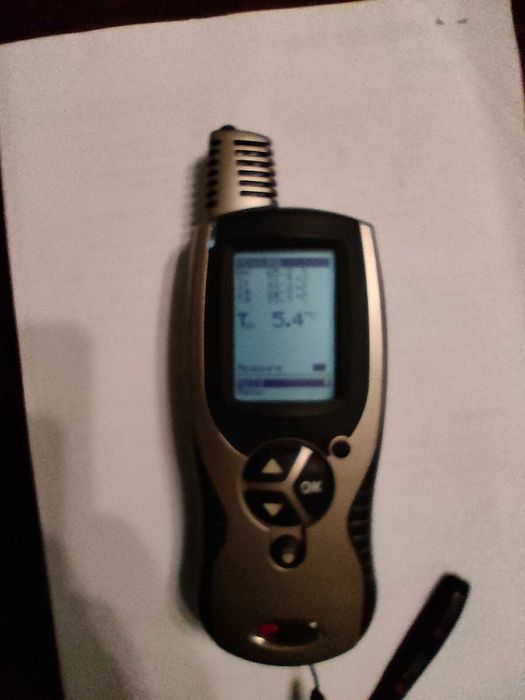 The TQC DewCheck 4 Уред за измеване на влажност и температура.