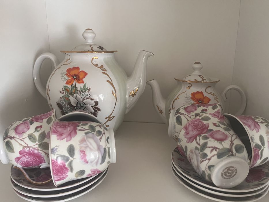 Отдам чайные сервизы бесплатно