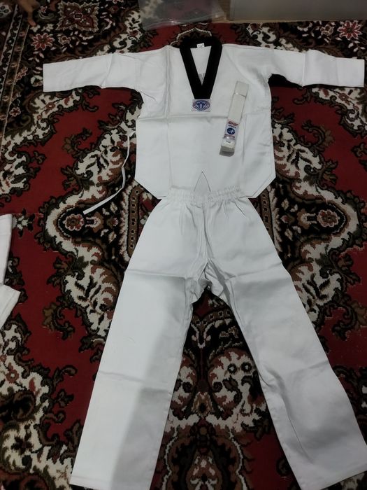 Форма таэквондо, борцовка