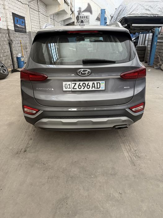 Продам эксклюзив Hyundai Santa fe 2020 full.